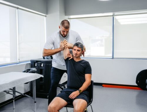 Κακή στάση σώματος: Οι επιπτώσεις και πώς να τις διορθώσετε